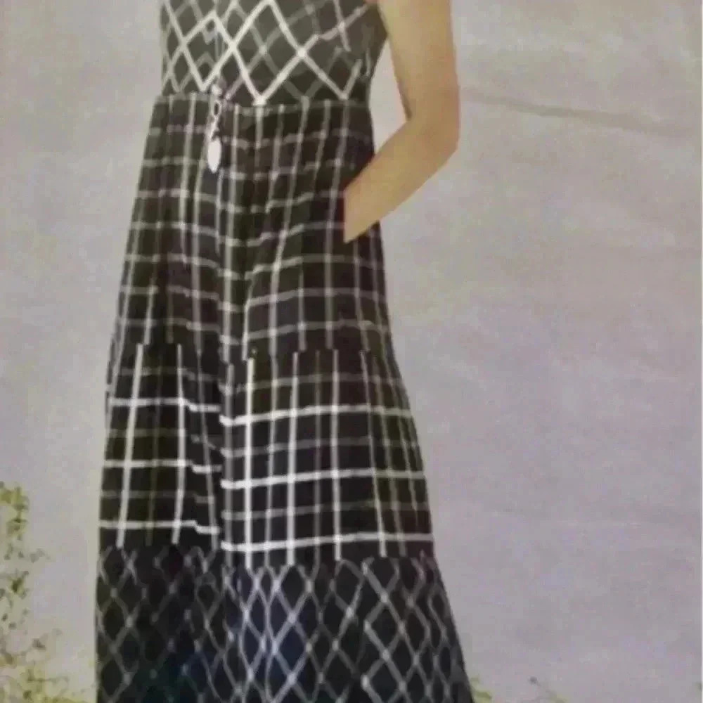 Women’s dress